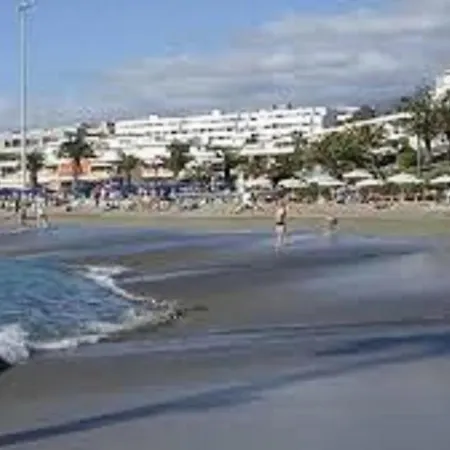 Los Playeros بيت ضيافة 3*